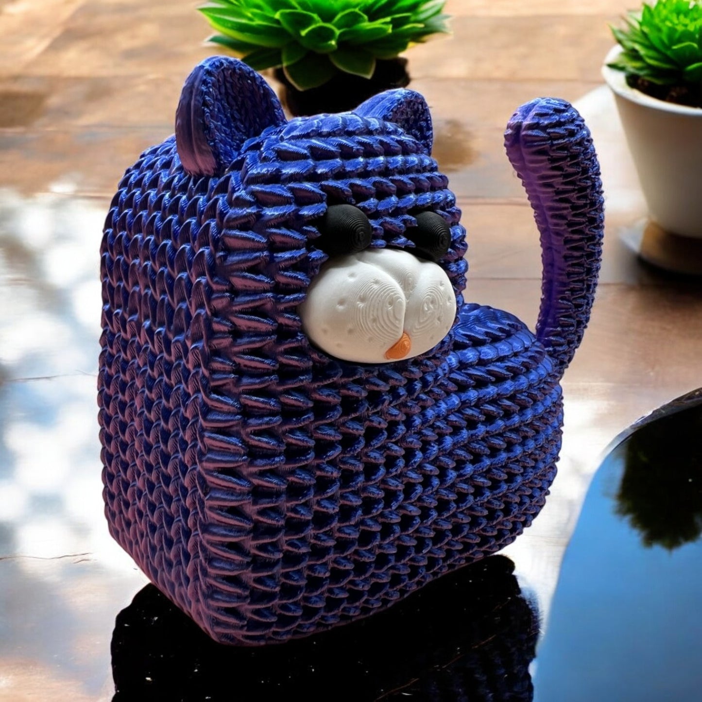 'Knitted' Cat Container